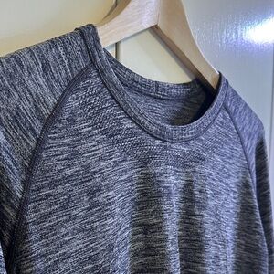 LIKE NEW - lululemon Swiftly Tech Long Sleeve